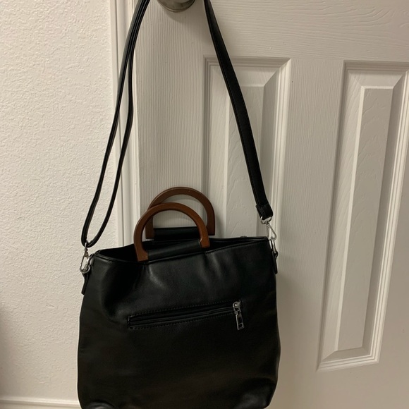 Nice  purse - Picture 2 of 5